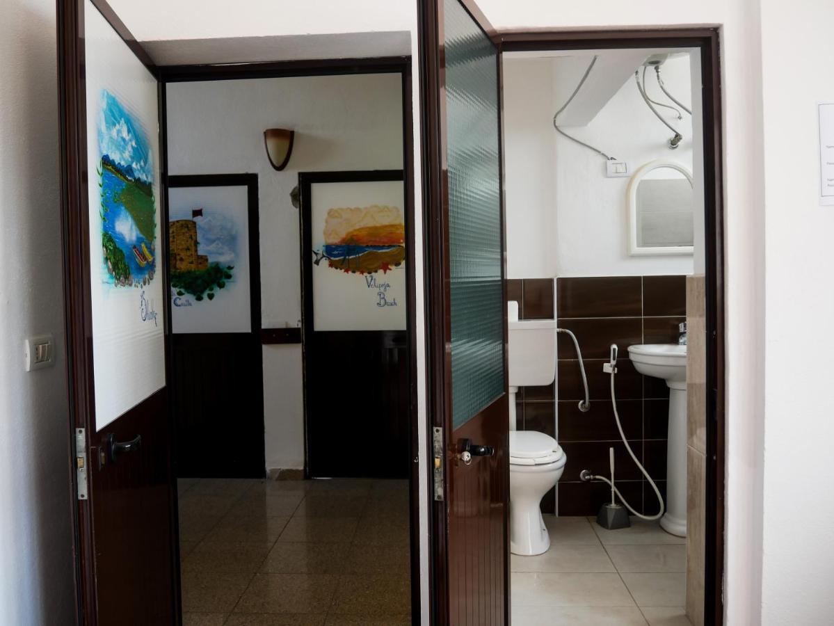 The Galley Party Hostel Shkodra Exterior foto