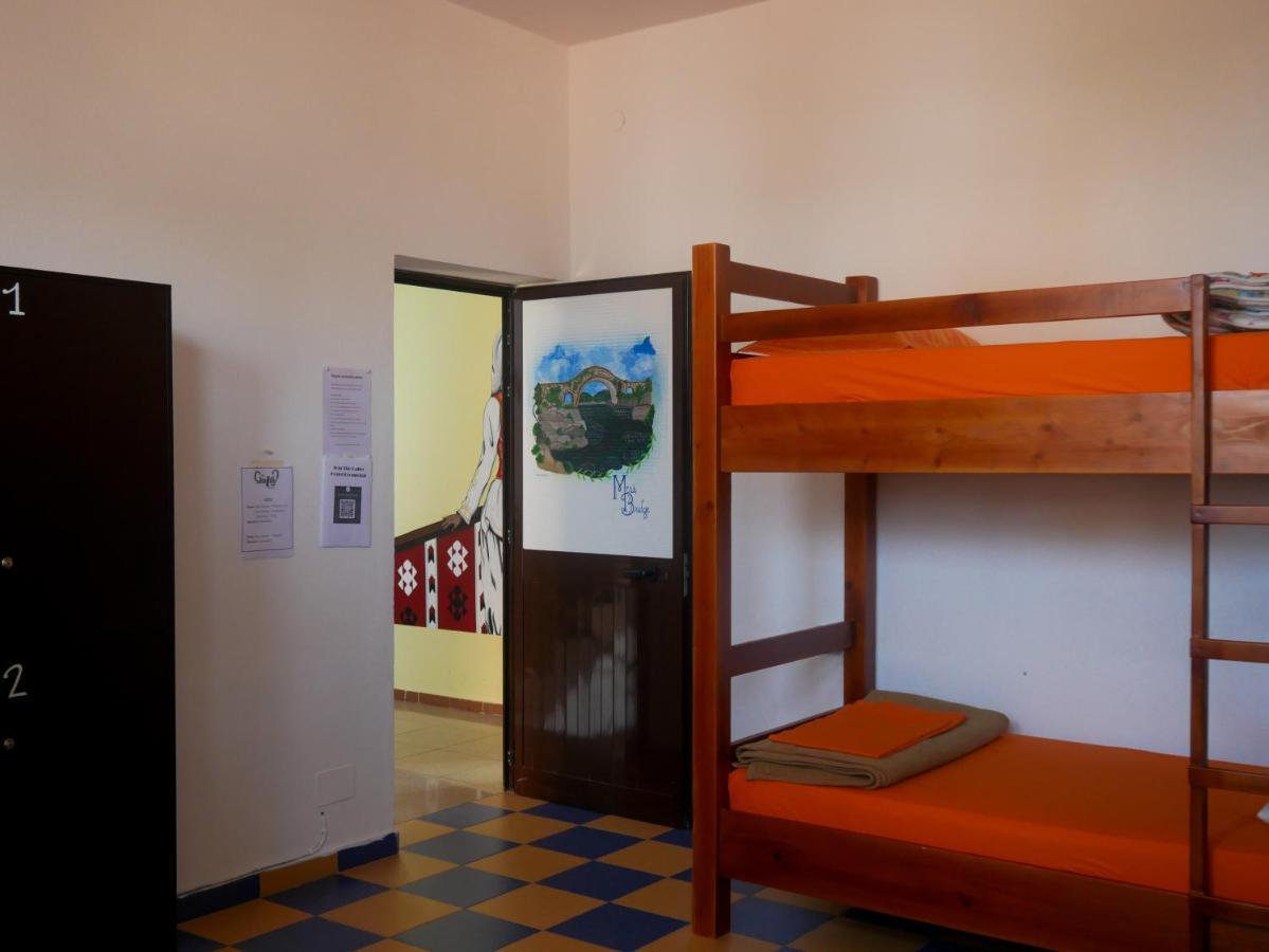 The Galley Party Hostel Shkodra Exterior foto