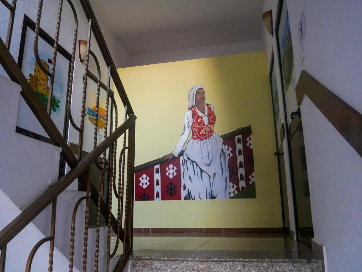 The Galley Party Hostel Shkodra Exterior foto