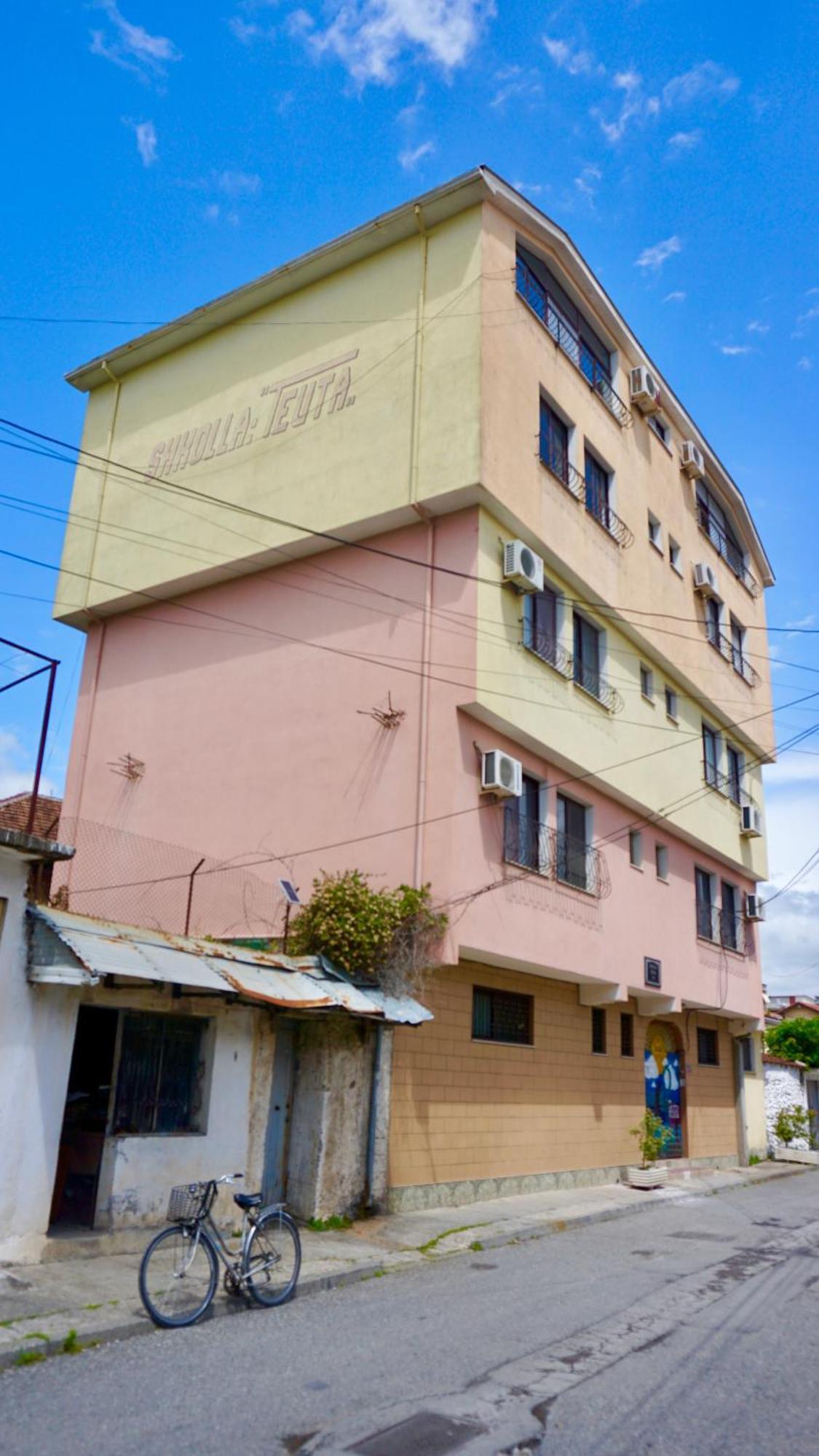 The Galley Party Hostel Shkodra Exterior foto