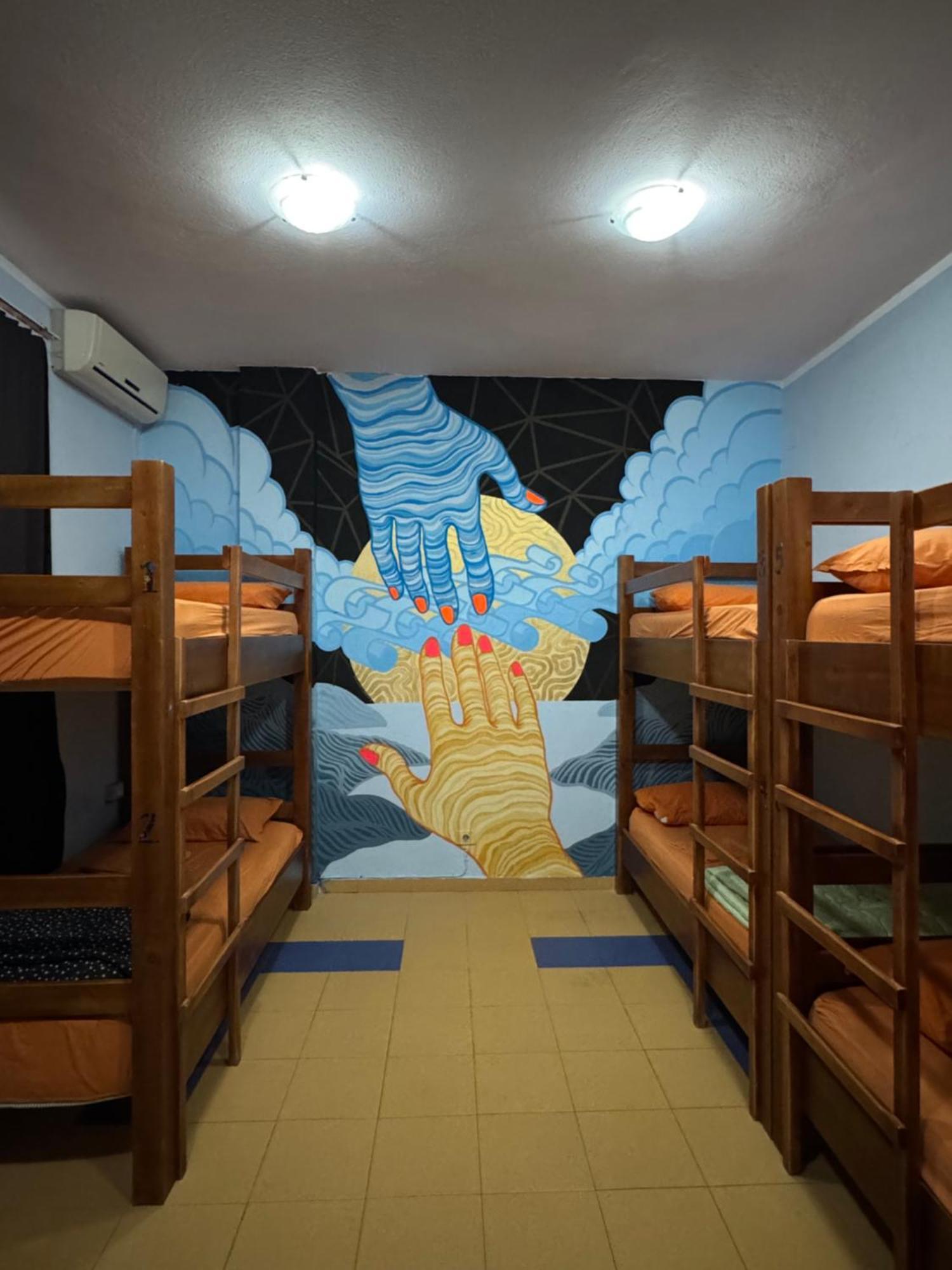 The Galley Party Hostel Shkodra Exterior foto